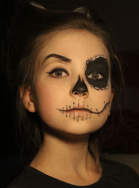 Cheap Halloween Costumes Diy, Halloween Smink, Läskig Halloween, Maquillage Halloween Simple, Halloween Makeup For Kids, Halloween Gesicht, Kostuum Halloween, Halloweenský Makeup, Halloween Make-up Looks