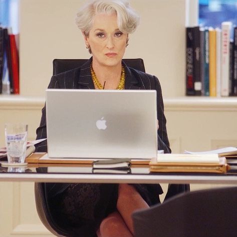 Meryl Streep as Miranda Priestly - Production Still Maryl Streep, Prada Aesthetic, Brigitte Lacombe, Merly Streep, Fashion Journalism, The Devil Wears Prada, Miranda Priestly, Devil Wears Prada, The Met Gala