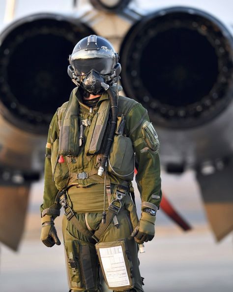 JG Marty Martinez French Fighter Pilot Rafale Solo Display Pilot 2016-2017 Coach 2018-2019  F Air Force Pilot Uniform, Pilot Life, Air Force Uniforms, Pilot Uniform, Jet Fighter Pilot, Pilots Art, Air Force Pilot, Female Pilot, Navy Air Force