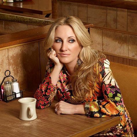 Lee Ann Womack Country Music Stars, Country Music Singers, Rascal Flatts Lyrics, Lee Ann Womack, Martina Mcbride, Best Country Music, Lee Ann, Country Women, Love Songs Lyrics