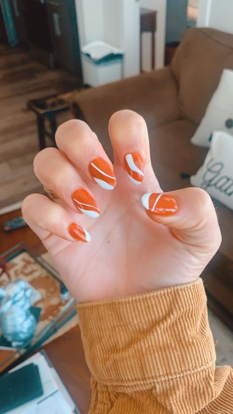 Burnt Orange And White Nails, Orange And White Nails Acrylic, Orange And White Nail Designs, Basic Nail Colors, White And Orange Nails, Orange And White Nails, Orange Gel Nails, Burnt Orange Nails, Basic Nail