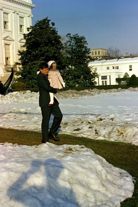 36 Stunning Color Photos Of The #Kennedy White House http://www.buzzfeed.com/bennyjohnson/36-stunning-color-photos-of-kennedys-life-at-the-white-house The Kennedys, Lee Radziwill, John Junior, Jfk Jr, John Fitzgerald, Famous Couples, Princess Caroline, American Presidents, Us Presidents