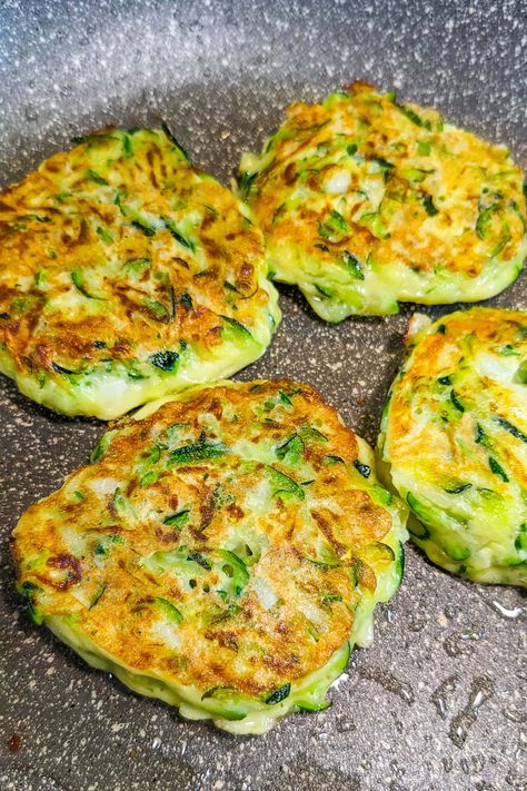 Zucchini Onion Fritters, Thermomix, Low Calorie Zucchini Fritters, Meals With Shredded Zucchini, Shredded Zucchini And Eggs, Ricotta Zucchini Fritters, Zucchini Fritters No Flour, Zucchini Fritters No Egg, Health Zucchini Recipes