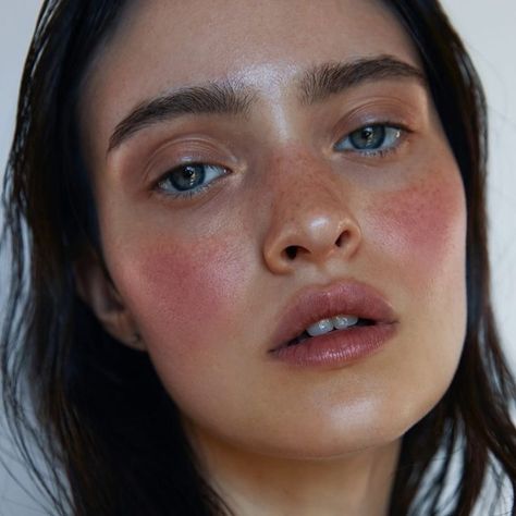 Get A Natural Flush With The Boyfriend Blush Trend Flushed Natural Makeup, Fair Complexion Makeup, Full Cheeks Makeup, Blush On Eyes, No Blush Makeup, Cheek Blush Tattoo, Dewy Blush Makeup, Fresh Faced Makeup, Berry Blush Makeup