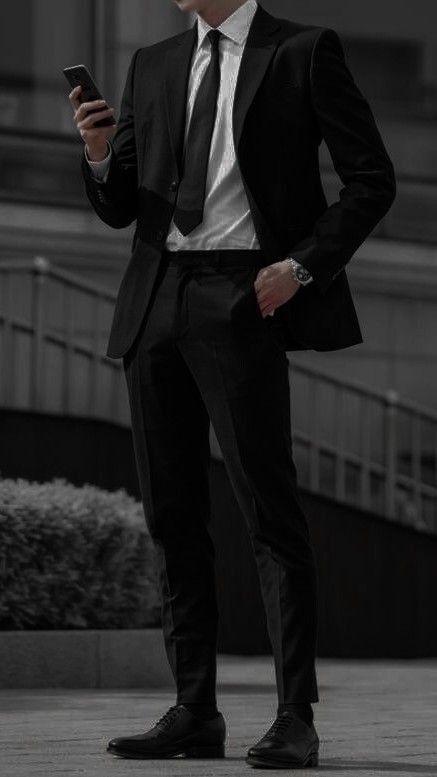 [Promotion] 61 Most Saved Wedding Suits Men Black Hacks You Need To See In All Season #weddingsuitsmenblack Suits For Guys, Bakal Suami, Black And White Suit, Classy Outfits Men, Black Suit Men, Gentleman Aesthetic, Classy Suits, 남자 몸, Men Stylish Dress