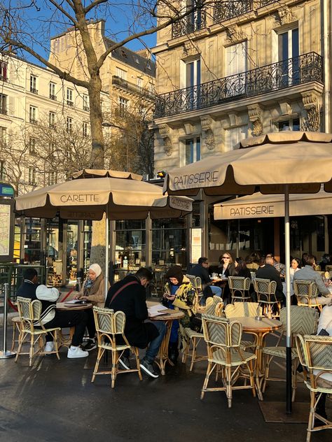 Europe Cafe Aesthetic, Paris Outdoor Cafe, France Cafe Interior, Carette Cafe Paris, Coffee Shops In Paris, Carette Paris Aesthetic, Coffee Paris Aesthetic, French Coffee Shop Aesthetic, Cafe In Paris Aesthetic