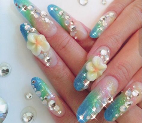 Kawaii, Beach Gyaru Makeup, Gyaru Makeup Tropical, Western Gyaru, Gyaru Nails Tropical, Nail Salon Nail Designs, Gyaru Tropical, Gyaru Goth, Gyaru Black