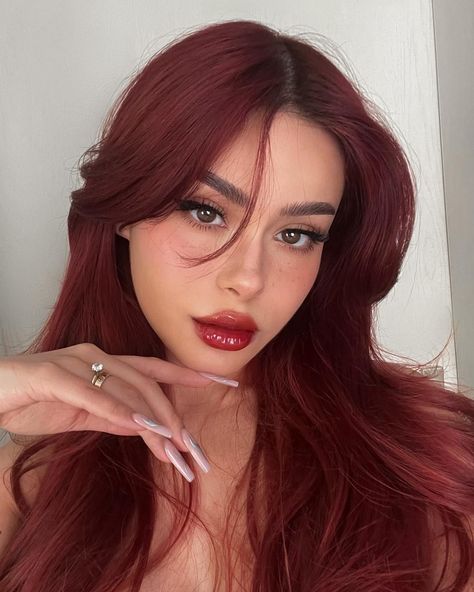 Wine Red Hair, Red Hair Makeup, Wine Hair Color, Cherry Red Hair, Cherry Hair, Wine Hair, Red Hair Inspo, Dark Red Hair, Burgundy Hair