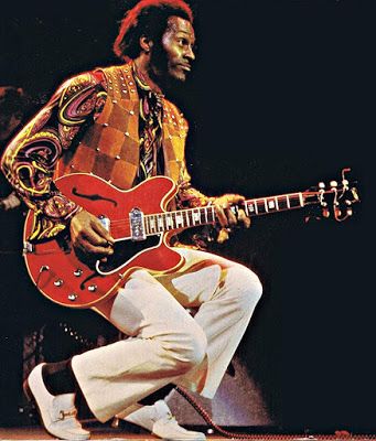 Johnny B Goode, Jimi Hendrix Poster, 50s Music, Michael Jordan Pictures, Blues Musicians, Blues Artists, Chuck Berry, Rock Legends, Blues Rock