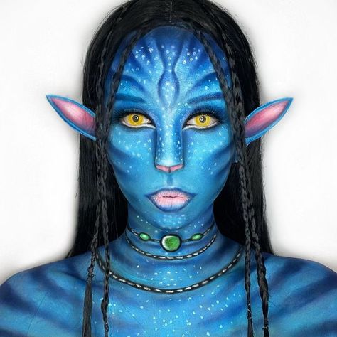 Bodypainting, Avatar Face Painting, Blue And White Face Paint, Avatar Makeup Halloween, Avatar Make Up, Avatar Face Paint, Avatar Makeup Look, Long Black Braids, Avatar Halloween Costumes