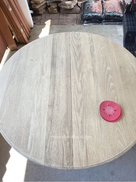 Oak Table Makeover, Painted Oak Table, Refinishing Kitchen Tables, White Wash Table, Furniture Stain, Round Oak Dining Table, Dining Room Table Makeover, Refinished Table, Kitchen Table Oak