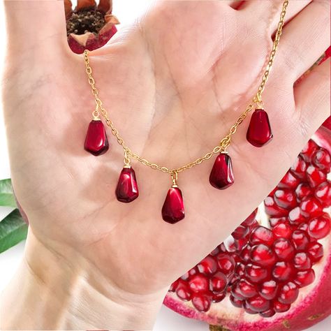 Pomegranate Necklace, Greek Mythology Jewellery, Pomegranate Charm Necklace, Pomegranate Jewellery, Pomegranate Seed Charm by BonnieBuds on Etsy Greek Mythology Hades, Persephone Necklace, Red Garnet Jewelry, Hades Persephone, Greek Mythology Jewelry, Mythology Jewelry, Pomegranate Necklace, Pomegranate Earrings, Pomegranate Jewelry