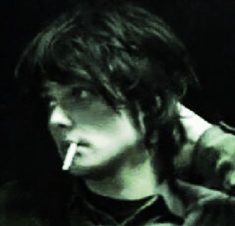 Gerard Way, Twitter