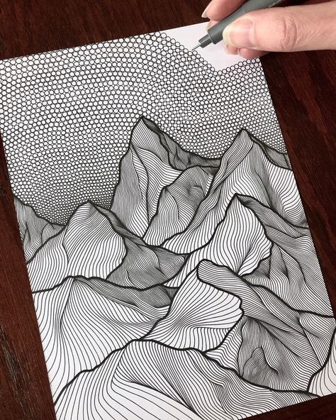 Slow Drawing Ideas, Fine Tip Pen Drawing, Notebook Doodles Aesthetic, Cool Things To Sketch, Ink Drawing Ideas, Random Patterns Drawing, Pen Line Drawing, Doodle Art Ideas, Patterns To Draw