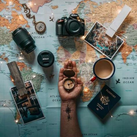 Inspiring Flat Lay Photos To Amaze You ★ See more: https://glaminati.com/flat-lay-inspiring-photos/ Travel Flatlay, Flat Lay Photos, Travel Wallpaper, Flat Lay Photography, Global Travel, Travel Board, Alam Semula Jadi, استوديو الصور, Travel Aesthetic