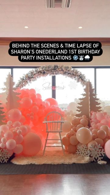 Winter Onederland First Birthday Balloon Arch, Winter Onederland Backdrop Ideas, Winter Onederland Balloon Arch, Kehlani Birthday, 1st Birthday Party Backdrop, Winter Onederland Backdrop, Onederland Backdrop, Winter Wonderland Backdrop, Onederland 1st Birthday