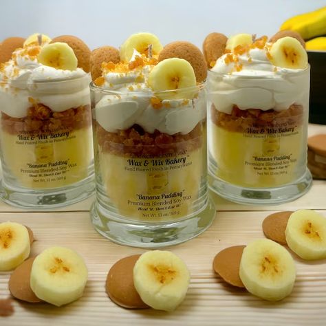 Food Candle - Etsy Banana Pudding Candle, Whipped Soy Candles, Candle Making Unique, Dessert Candle Ideas, Banana Candle, Alcohol Candles, Candle Store Display, Smores Candle, Candle Dessert