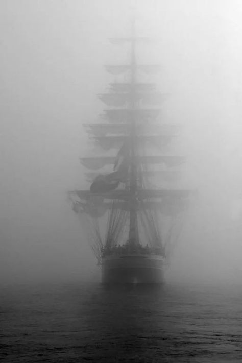 Ship In Storm, Ghost Ship Art, Dark Nautical Aesthetic, Sailing Aesthetic, Pirate Ship Art, Nautical Aesthetic, Golden Age Of Piracy, Sea Storm, Sea Shanties