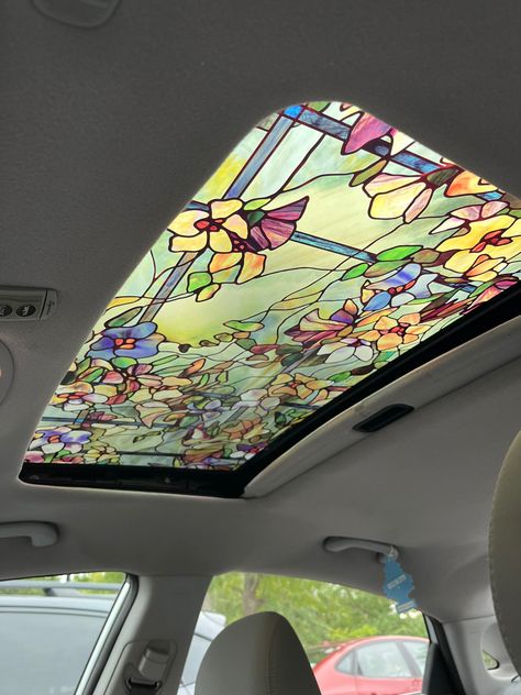 via @alofalani on twitter; stained glass car sunroof Car Decor Ideas Aesthetic, Blue Car Accessories Aesthetic, Beetle Car Decor, Volkswagen Beetle Decor, Windows Decor, Blue Magnolia, Car Interior Diy, Glass Window Film, Car Assesories