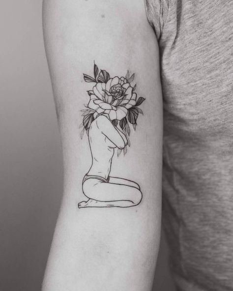 Flower girl from our latest flash day 🌹🌹🌹 . . . . #flowertattoo #floraltattoo #btattooing #surrealismtattoo #surrealism #fineline #tattoo… Tattoo Amor, Silhouette Tattoo, Surreal Tattoo, Self Love Tattoo, Silhouette Tattoos, Small Flower Tattoos, B Tattoo, Line Art Tattoos, Tattoo Girl