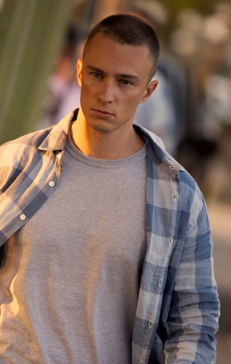 Outer Banks: Rafe Cameron's Buzz Cut Is the Star of Season 3 Crush Movie, Cute Guy Pics, Really Cute Puppies, The Pogues, Love My Man, Melaka, The Perfect Guy, Buzz Cut, Hot Actors