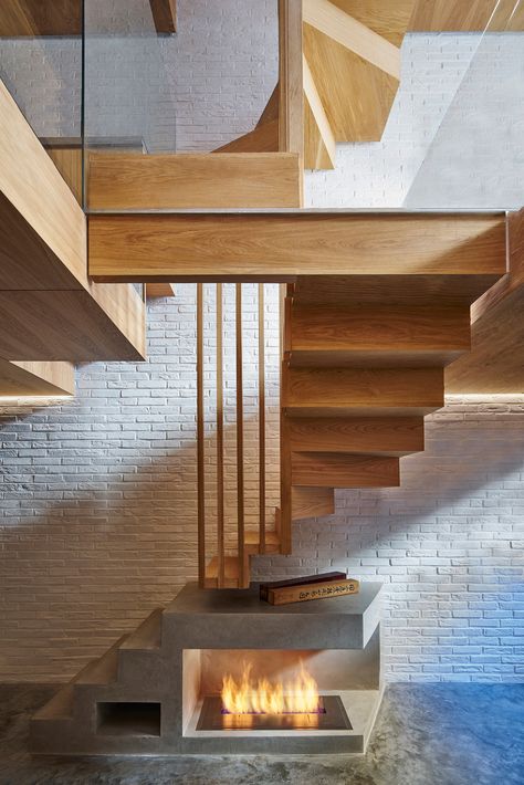 10 Modern Staircases You Won't Complain About Running Up and Down - Design Milk Space Saving Staircase, Mews House, Modern Stairs, Wooden Stairs, Wood Stairs, London House, Interior Stairs, Modern Staircase, Grand Designs