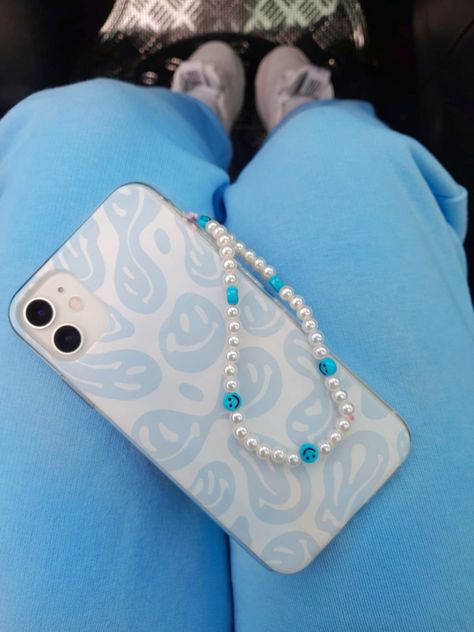 white and blue cartoon smile phone case I trippy phone case Preppy Blue Phone Case, Blue Random Aesthetic, Preppy Electronics, Blue Phone Case Aesthetic, Preppy Iphone Case, Phone Beads, Phone Cases Aesthetic, Preppy Phone, Joggers Nike