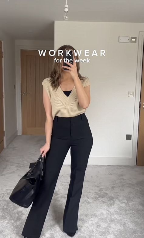 Business Casual Hourglass Shape, Petite Skirt Outfit, Job Interview Outfit Summer, Finance Outfits Women, Office Professional Outfits, Mid Size Business Casual, Corporate Girlie Outfits, Work Dresses Professional Office Wear, Law Firm Outfits Women