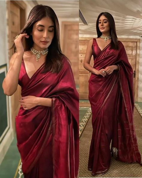 Couture, Red Sari, Saree Blouse Styles, Simple Saree Designs, Sarees For Girls, Indian Sari Dress, Fashionable Saree Blouse Designs, Fancy Sarees Party Wear, Modern Saree