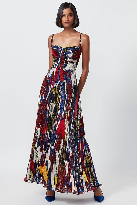 Multi-Colored Chiffon Floral Printed Maxi Dress Design by Saaksha & Kinni at Pernia's Pop Up Shop 2023 Printed Maxi Dress Indian, Maxi Dress Designs, Flair Dress, Multi Dress, Chiffon Floral, Abstract Floral Print, Chiffon Material, Dress Crafts, Indian Fashion Designers