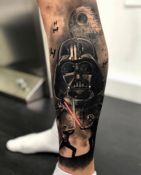 Star Wars Tattoo Sleeve, Darth Vader Tattoo, Nerdy Tattoos, Geek Tattoo, Star Wars Background, Marvel Tattoos, Dark Vador, Cuadros Star Wars, Leg Sleeve Tattoo