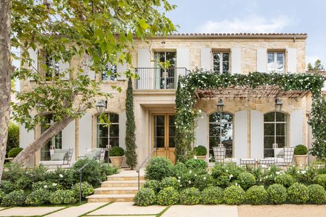 front porch ideas brooke and steve giannetti los angeles Romantic House Exterior, French Provence House, Impressive Homes, French Mediterranean Home, Ficus Hedge, American Villa, Woodland Mural, Patina Farm, French Villa