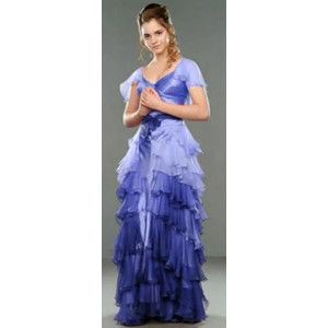 hermione s wardrobe | Hermione Granger's dress robes - COMUNE Hermione Granger Yule Ball Dress, Hermione Yule Ball Dress, Hermione Granger Yule Ball, Hermione Yule Ball, Hermione Dress, Yule Ball Dress, Images Harry Potter, Yule Ball, Ginny Weasley