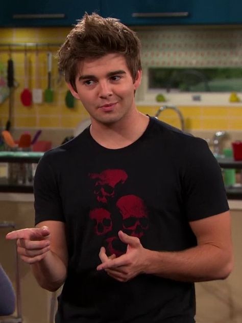 Jack Griffo in The Thundermans (Season 4) - Picture 3 of 9 Max Thunderman, Jack Griffo, Fictional Character Crush, Good Looking Actors, Jack G, Foto Gif, Kira Kosarin, Nickelodeon Shows, Kids Tv Shows