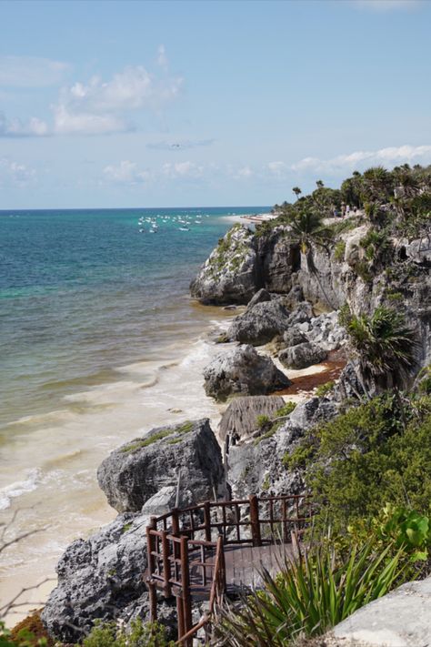 🧱The Tulum Ruins in Mexico has recently grown into a popular tourist destination, and with soaring popularity means large crowds. From being a relatively unknown gem to a tourist magnet, you may be wondering – Are The Tulum Ruins Still Worth Visiting in 2023? Tulum, Mexico, Ruins, Tulum Ruins, Large Crowd, Tourist Destinations, Wonder