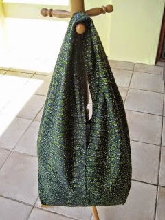 Slouchy Bag + FREE Pattern Instructions - Greenie Dresses For Less Winter Sewing Patterns, Boho Bag Pattern, Hobo Bag Patterns, Winter Sewing, Skirt Pattern Free, Sac Diy, Slouchy Bag, Slouch Bags, Bag Pattern Free