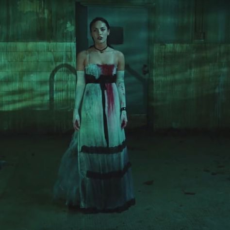 Needy Jennifers Body Dress, Jennifer's Body Dress, Jennifer's Body Costumes, Jennifers Body White Dress Costume, Jennifer Body Prom Dress, Jennifer’s Body White Dress, Jennifer's Body Prom Dress, Jennifer’s Body Prom Dress, Jennifers Body Prom Costume