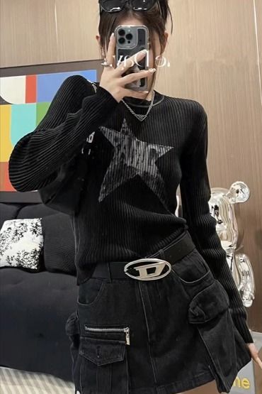 Y2k Black Striped Sweater, Moda Grunge, Oversized Striped Sweater, Estilo Grunge, Korean Fashion Casual, Style Grunge, Retro Mode, Tomboy Outfits, Striped Sweatshirts