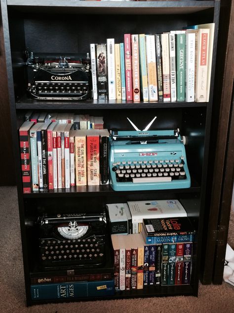 Tumblr, Typewriter Display Ideas, Typewriter Display, Typewriter Decor, Future Library, Library Work, Apartment Makeover, Personal Library, Boho Deco