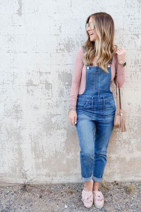 f670ef5d2d6bdf8f29450a970494dd64desc49303368ri Blogger Style, Overalls Outfit, Lifestyle Blogs, Blogger Outfits, Style Edit, Causual Outfits, Elegant Shirt, Spring Style, Mom Outfits