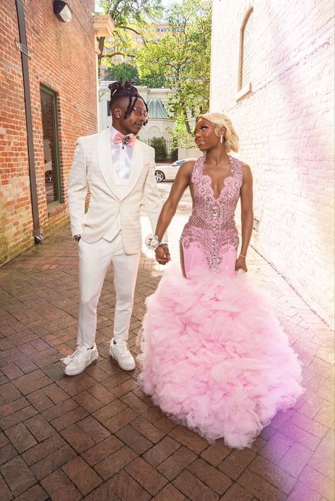 Pink And White Hoco Couple, Brown And Pink Prom Couple, Pink And Gold Prom Couple, Pink Prom Dress Black Couple, Pink And White Homecoming Couple, Pink And Brown Prom Couple, Pink And White Prom Black Couple, White And Pink Prom Couple, Pink Prom Ideas Black Couples