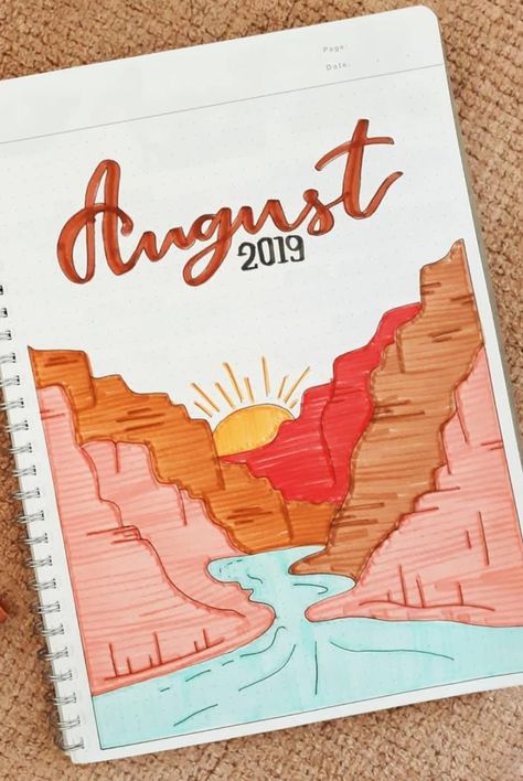 Bullet Journal Month Page, Bullet Journal Agosto, Summer Bujo, Bullet Journal Month Cover, Bullet Journal First Page, Bullet Journal Cover Page Ideas, Journal Cover Page Ideas, August Bullet Journal Cover, Journal Cover Ideas