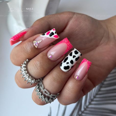 #nails #nailart #nailsofinstagram #manicure #nailsoftheday #gelnails #u #beauty #nail #nailsart #nailsdesign #nailsonfleek #naildesign #acrylicnails #nailtech #nailstagram #naildesigns #nailstyle #instanails #nailsnailsnails #nailartist #nailpolish #nailinspo #love #nailswag #inspire #gelpolish #unhas #gel #glitternails #toenails #pedicure #toenailart Cowprint French Tip Nail Design, Square Nail Designs Acrylics, Birthday Nails Western, Disco Cowgirl Nail Ideas, Cow Nails French Tip, White Western Nail Ideas, Western Cow Nails, Rodeo Nail Ideas, $ui̇ci̇deboy$ Nails