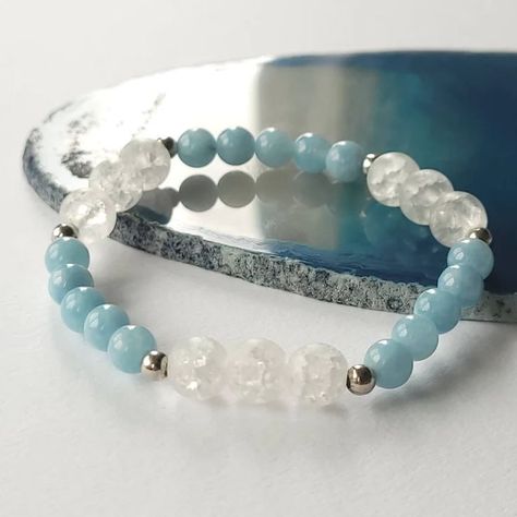 This unique, handmade beaded bracelet is made of real semi precious gemstones! There's high quality aquamarine and crystal crackle quartz! Approximately just over 7". Will fit most women's wrists! The bracelet is stretchy and strong. Makes for a great birthday, anniversary, or graduation gift! Crackle Quartz, Bracelet Craft Diy, Beaded Jewelry Designs, Aquamarine Crystal, Crystal Beads Bracelet, Gemstone Beaded Bracelets, Beaded Bracelets Diy, Bracelets Handmade Beaded, Stretchy Bracelets