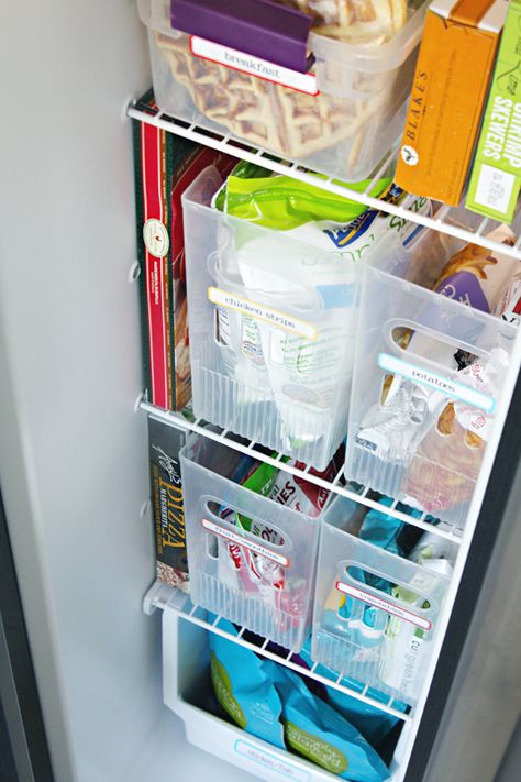 Freezer Organization, Side By Side Refrigerator, Freezer Storage, Refrigerator Organization, Fridge Organization, Organize Declutter, Refrigerator Freezer, Kitchen Organizing, Pantry Organization