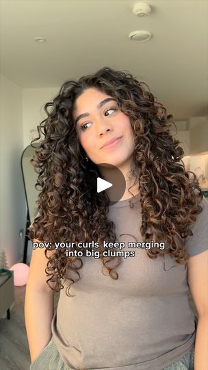321K views · 32K reactions | Sometimes the curls just KEEP joining back together 🥹no cause the AMOUNT of ringlets hidden in that one curl clump!! tell me this isn't the bane of your life and I'm not the only one😅mega clumps everywhere 🥹 💞I've been experimenting and think I've found some pretty good ways to reduce this happening - mainly around the brush and gel used! I think boar bristle brushes are a top cause of making the curls clump together 🩷 using a wide tooth comb to separate clumps whilst WET can help keep them apart DRY lemme know if you'd like me to create a reel on how you can avoid this!! #curlclumps #curls #ringlet #juicycurls #curlyindian | Keisha Kira | Nicki Minaj · Everybody Nicki Minaj, Boar Bristle Brush, Not The Only One, Wide Tooth Comb, Back Together, Pretty Good, One And Only, Comb, Tell Me