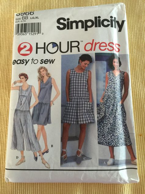 Couture, 60s Vintage Fashion, Neckline Variations, Jumpsuit Pattern Sewing, Tunic Sewing Patterns, Summer Dress Patterns, Petite Dress, Easy To Sew, Simplicity Sewing