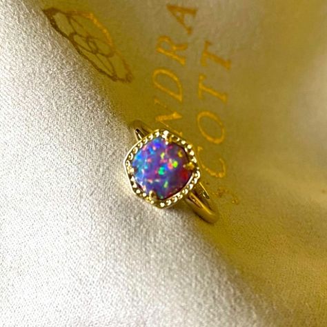 Kendra Scott Davie Gold Band Ring In Lavender Kyocera Opal. Size 6 Available. New! Kendra Scott Rings, Jewelry 2024, Kendra Scott Ring, Rainbow Band, Lavender Opal, Double Band Rings, Rainbow Rings, Daisy Ring, Opal Ring Gold