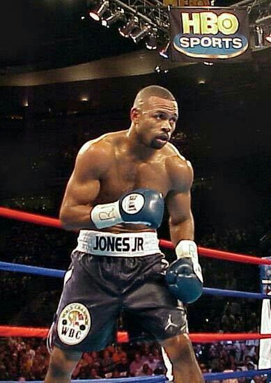 Black Boxers, Boxing Legends, Roy Jones Jr, Boxing Images, Boxe Thai, King Picture, Heavyweight Boxing, Boxing Posters, Gym Poster