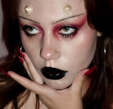 Red makeup, black lips, Halloween makeup, devils makeup, makeup inspiration, makeup artist, makeup ideas, creative makeup Red Black And Silver Makeup, Vampire Red Makeup, Black Red Makeup Looks, Red Vampire Makeup, Devils Makeup, Red Gothic Makeup, Lucifer Makeup, Devil Costume Makeup, Lilith Makeup